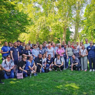 Gruppenfoto einer Stadtrallye Köln im Stadtgarten