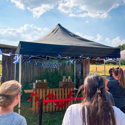 Tin Can Toss bei der Highland Games Firmenfeier