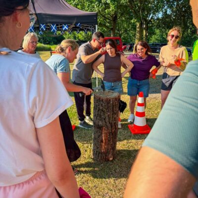Wettnageln bei der Highland Games Firmenfeier