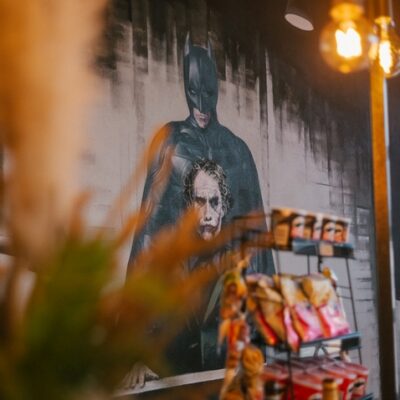 Krimidinner: Eventloft Bar mit Snacks