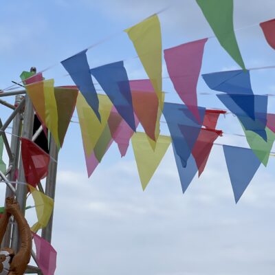 Wimpelketten Sommerfest Dekorationsidee
