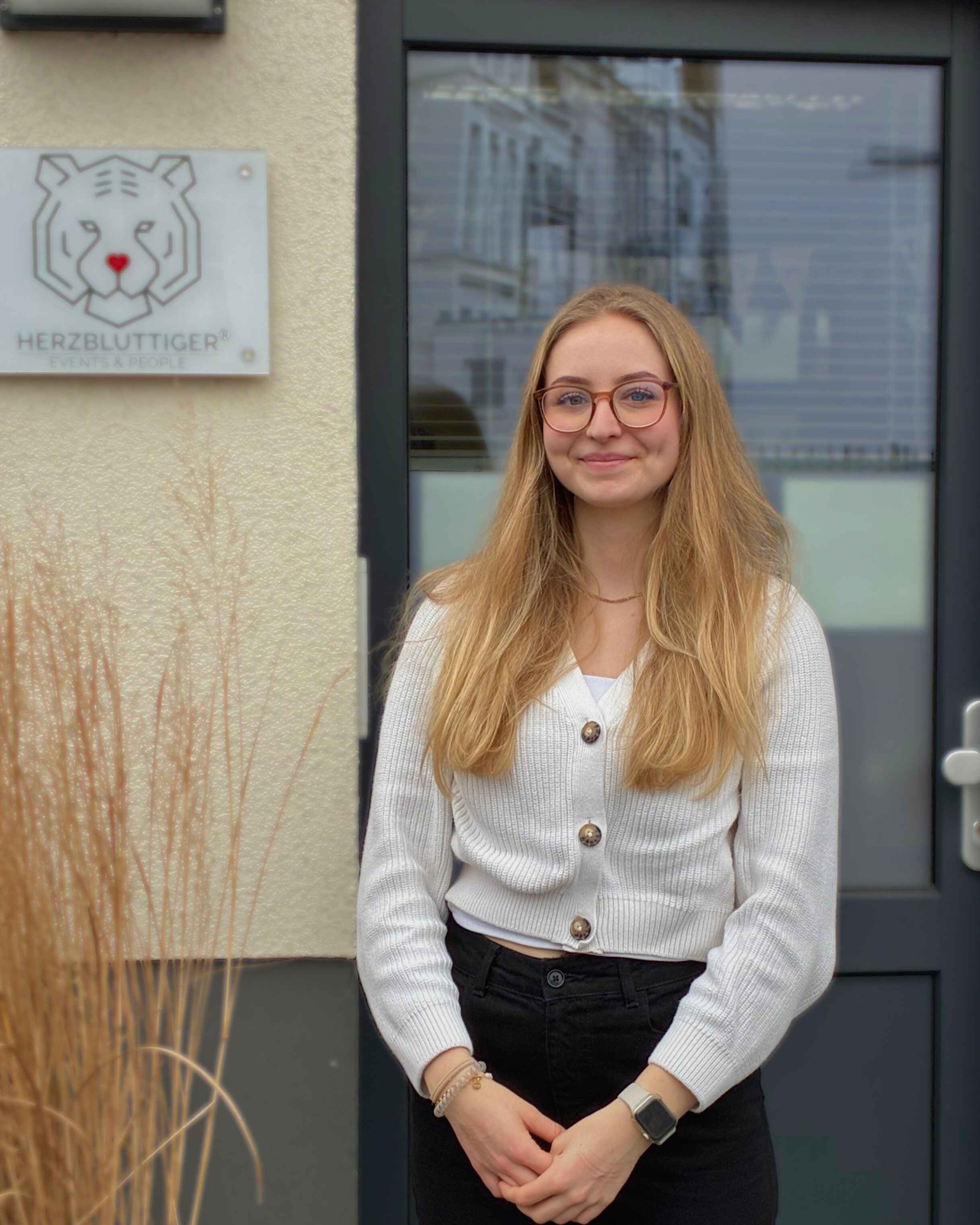 Cassandra von Herzbluttiger Events